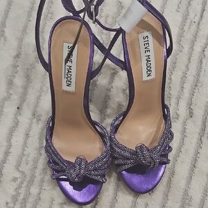 Steve Madden Purple High-Heeled Sandals with Glamorous Design